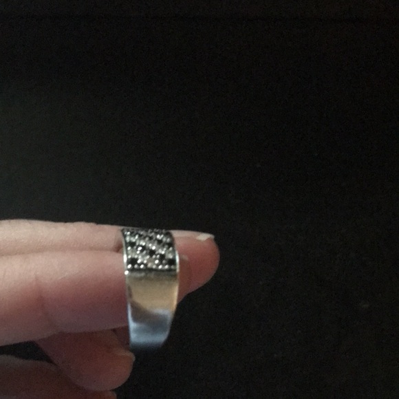 14kt Black Diamond and Diamond Ring - Picture 3 of 3